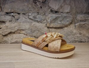 Wrangler Wanda Slider Almond