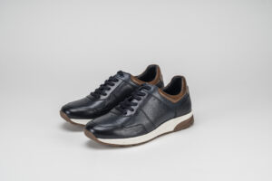 Sloane Max Navy Leather Trainer