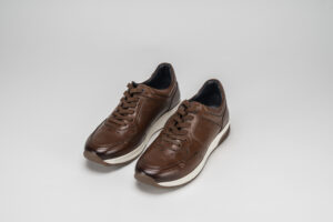 Sloane Max Leather Trainer