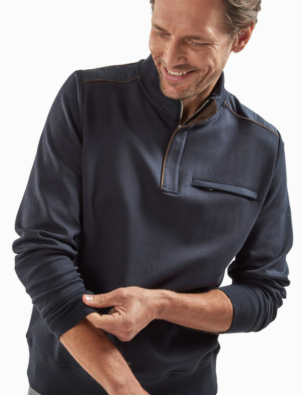 Vedoneire Half- Zip Sweat