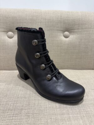 Jose Saenz Button Boot