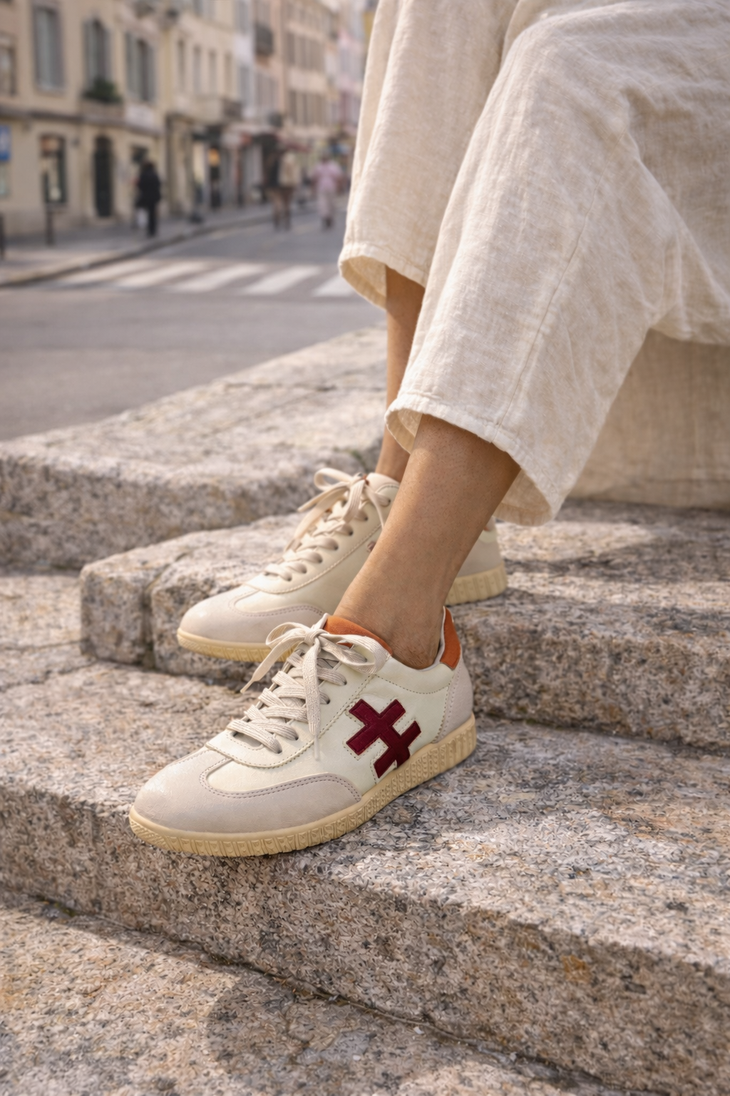 Another Trend Cream Retro Trainer