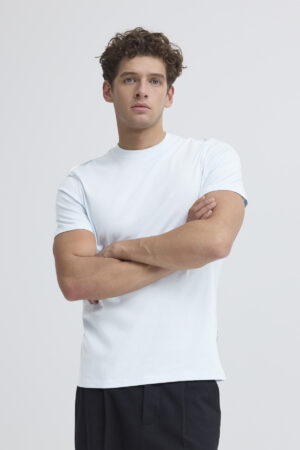 mens blue/white micro stripe t-shirt by casual friday