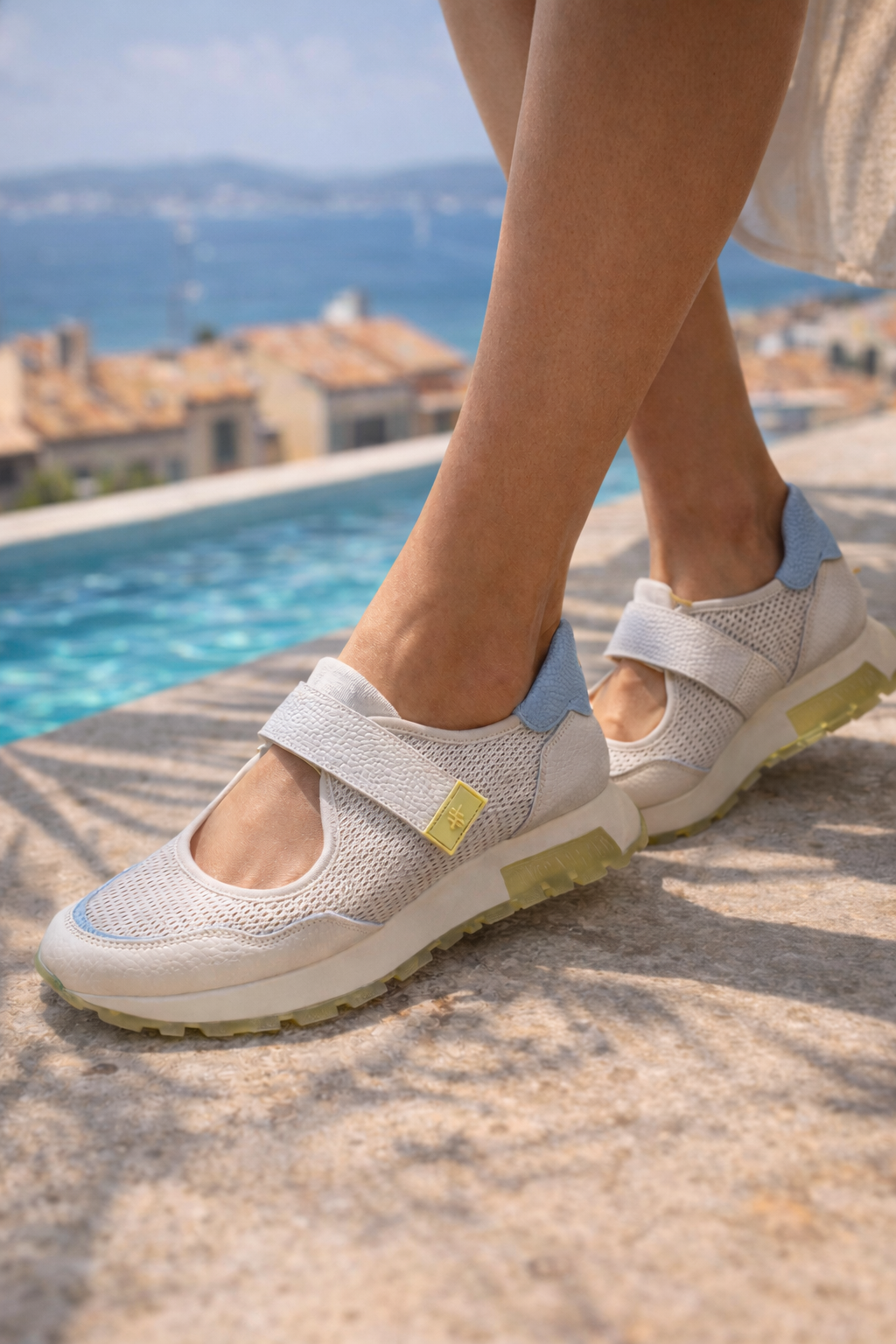 Hispanitas Strap Sports Trainer